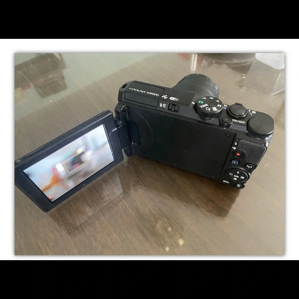 Nikon cool pix s9900 black Wi-Fi digital camera in great working condition
